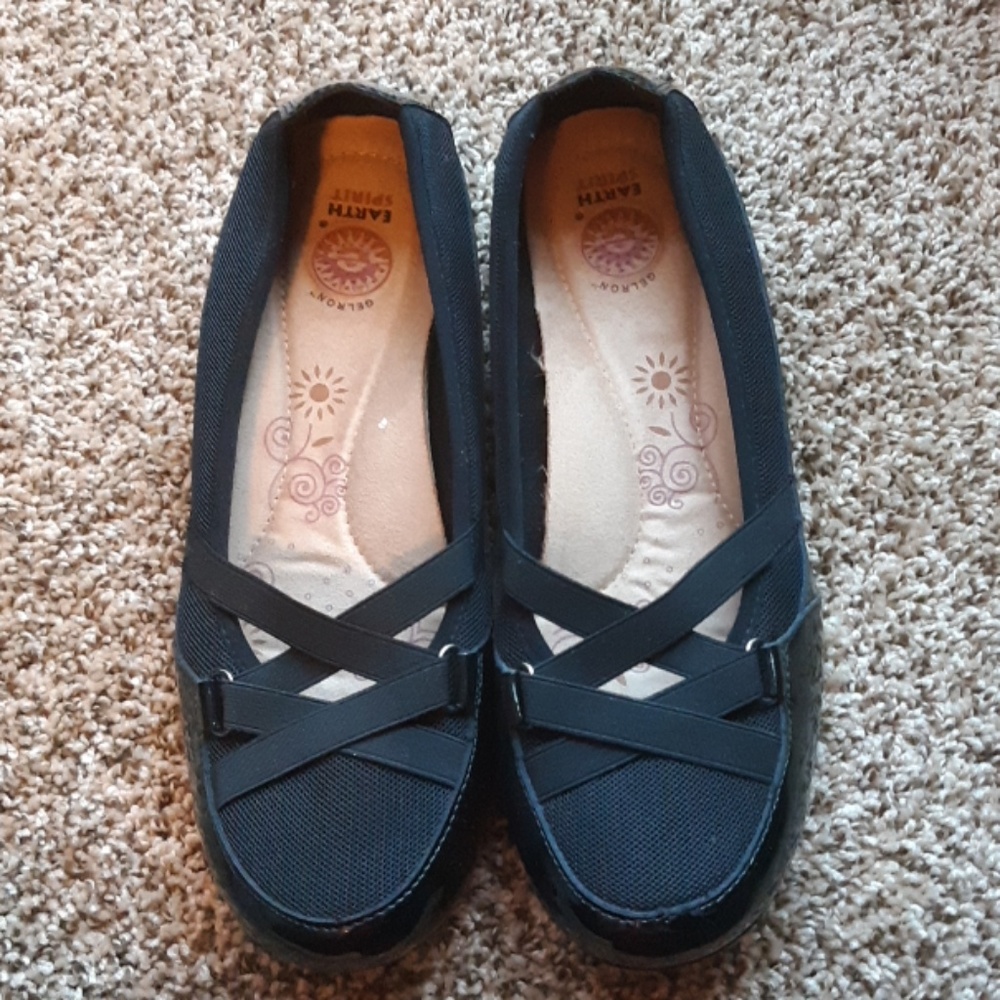 Black formal shoes